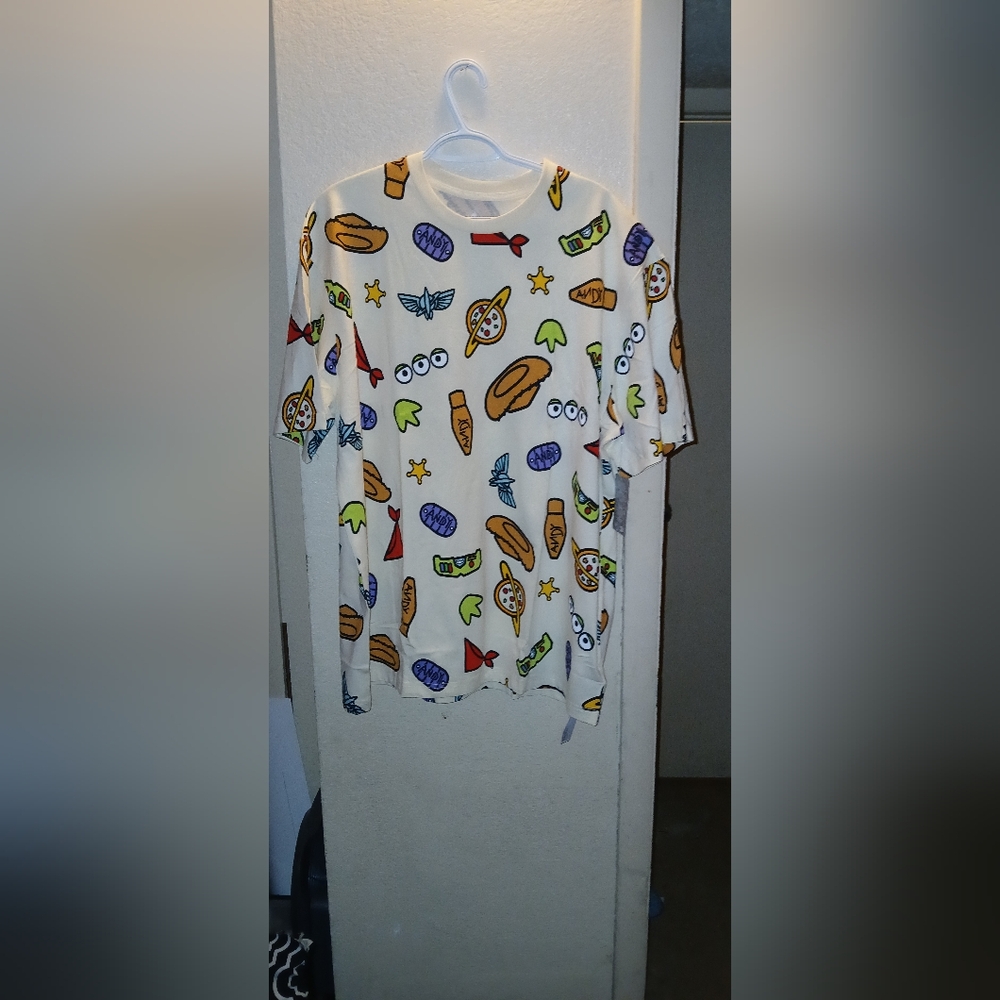 Adult Toy story Disney Shirt!